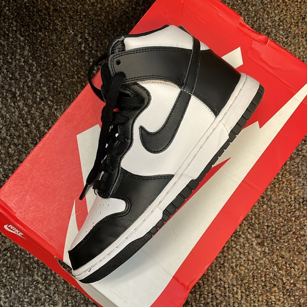 Women’s Nike Dunk High